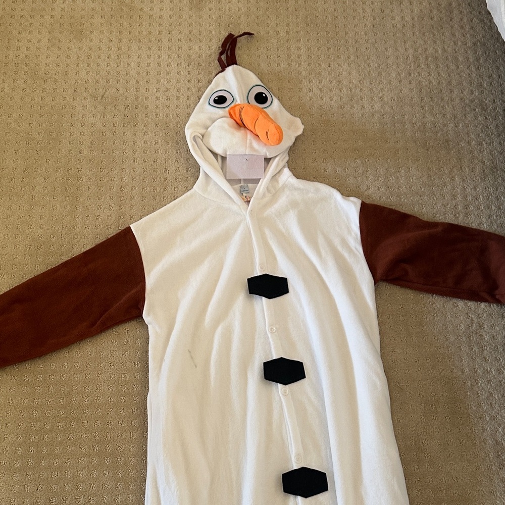 Adult Olaf onesie with buttons and sleeves
